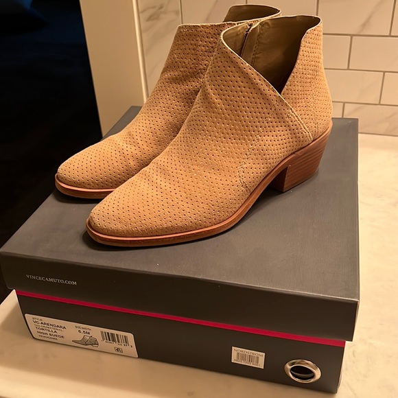 Vince Camuto Arendara Booties 